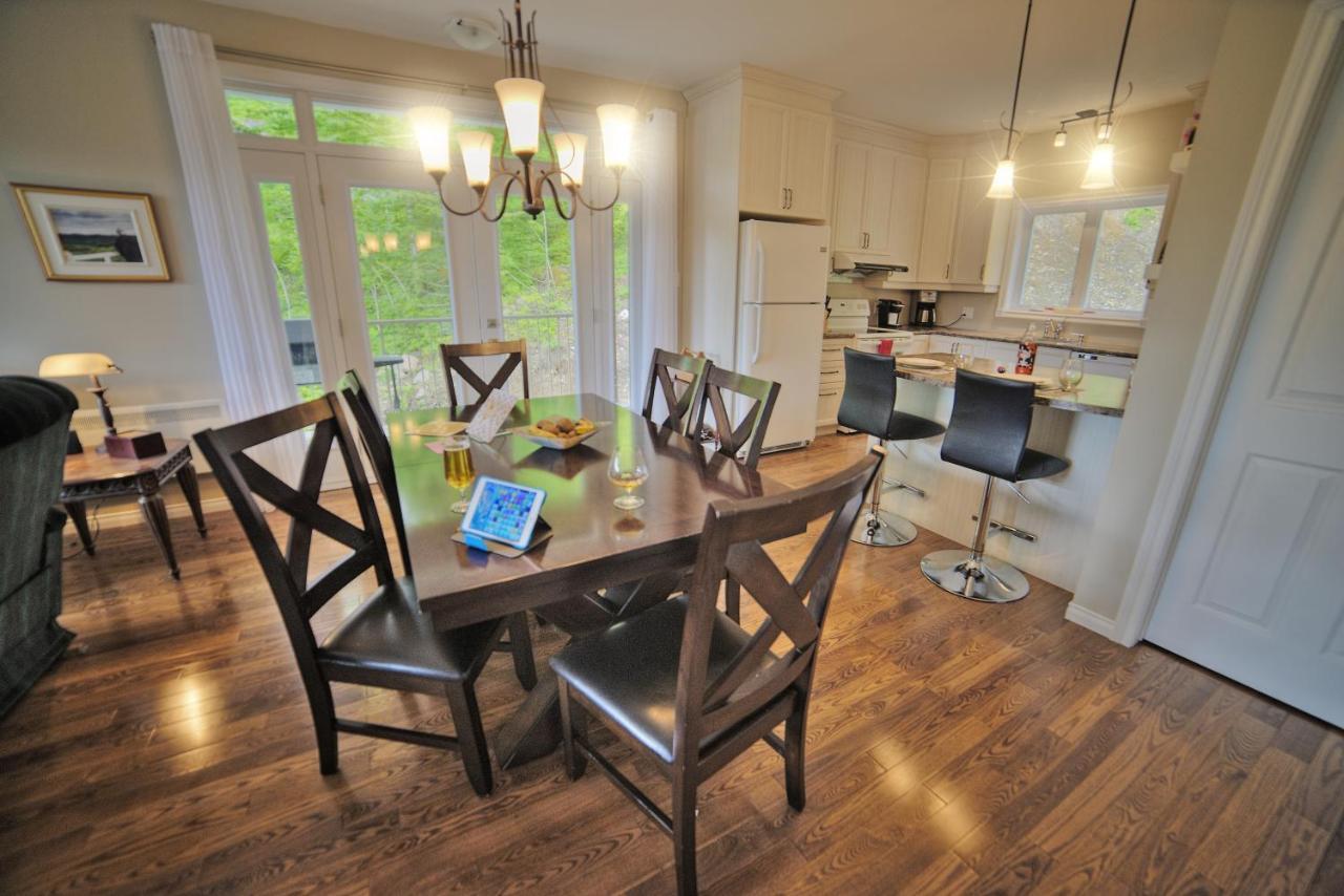 Chalet Potvin Bouchard L'Anse-Saint-Jean Ngoại thất bức ảnh