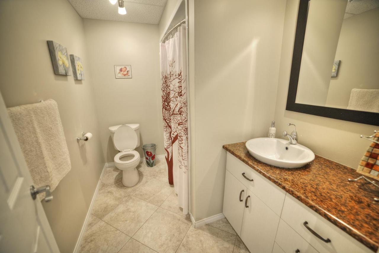 Chalet Potvin Bouchard L'Anse-Saint-Jean Ngoại thất bức ảnh